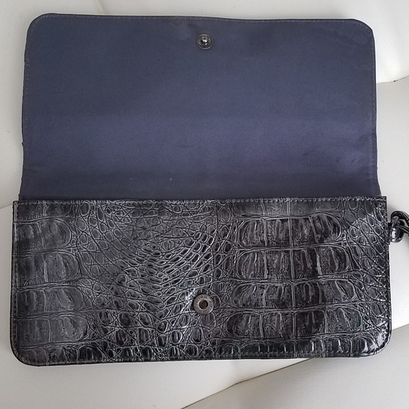 Gray gunmetal Wristlet purse - Picture 6 of 8